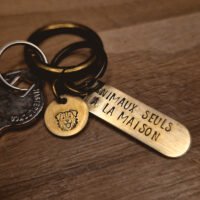 Porte clés "Animaux seuls à la maison"